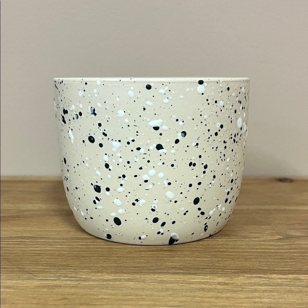 Ecru Speckled Ceramic Pot